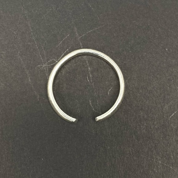 925 SILVER ADJUSTABLE PINKY RING UNISEX - Picture 1 of 10